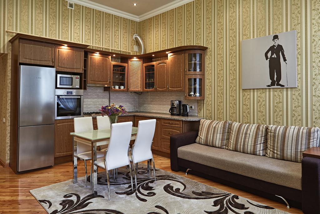 Lviv Apartment Exteriör bild